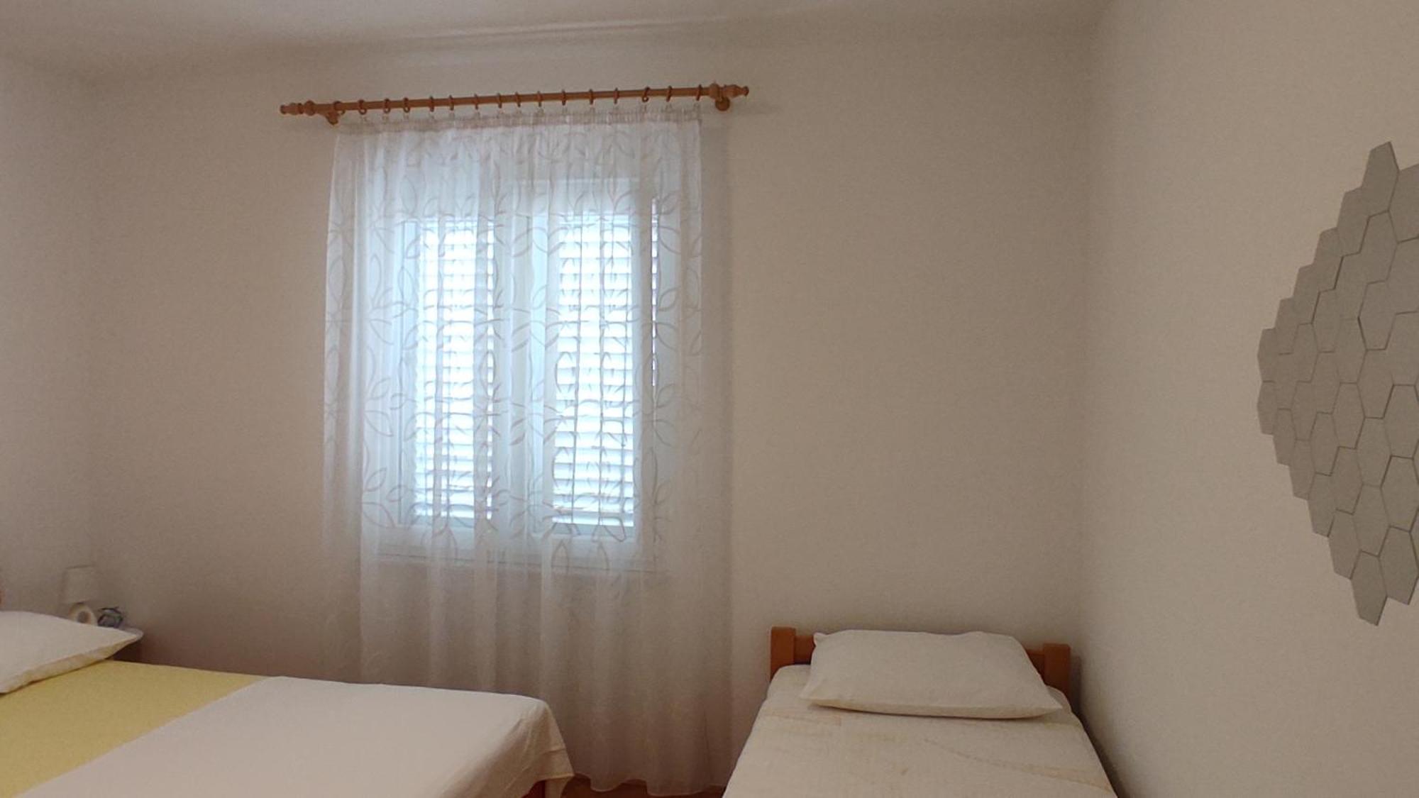 Апартаменты Apartman Iva Каштела Экстерьер фото